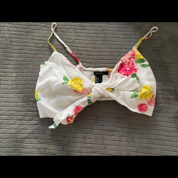 Forever 21 Tops - Tropical Crop Top